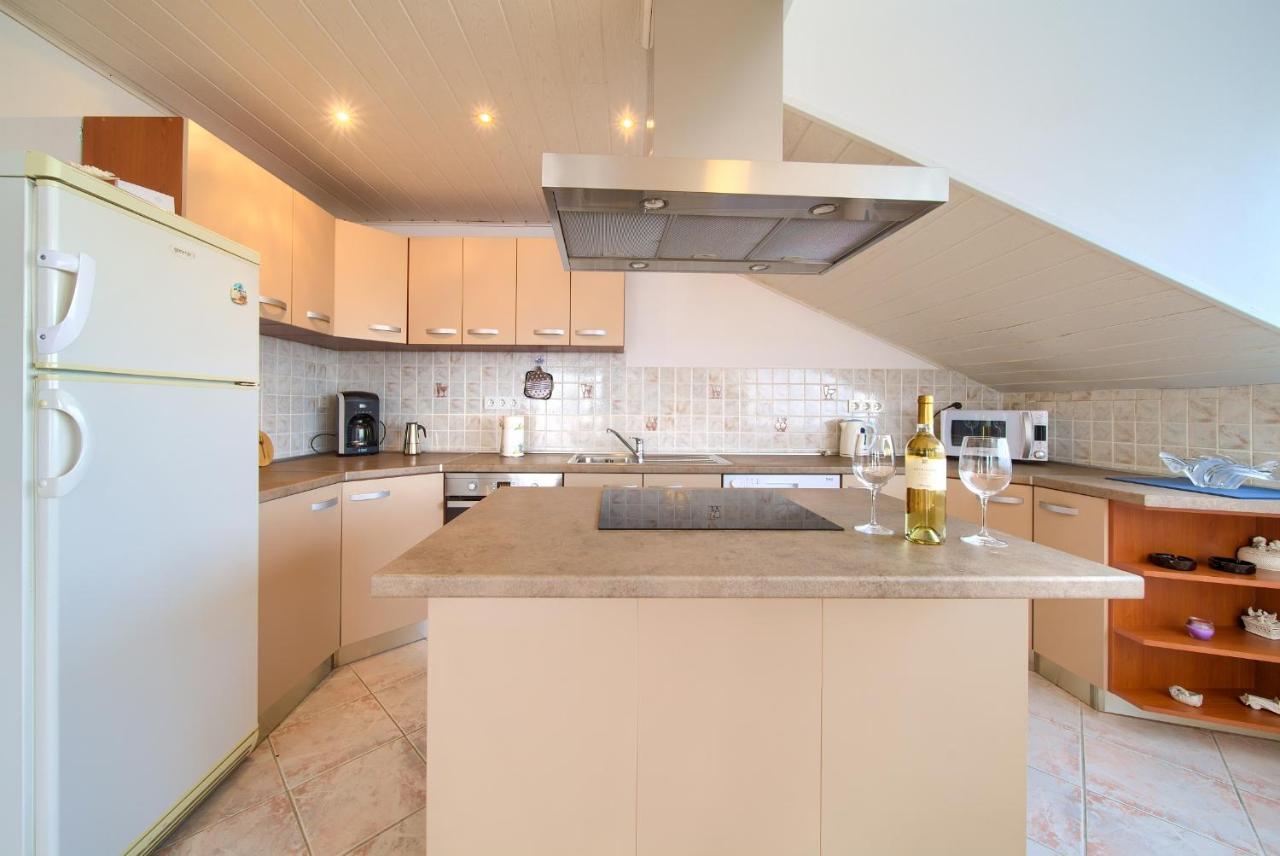 Apartment Mladen 克尔克 外观 照片