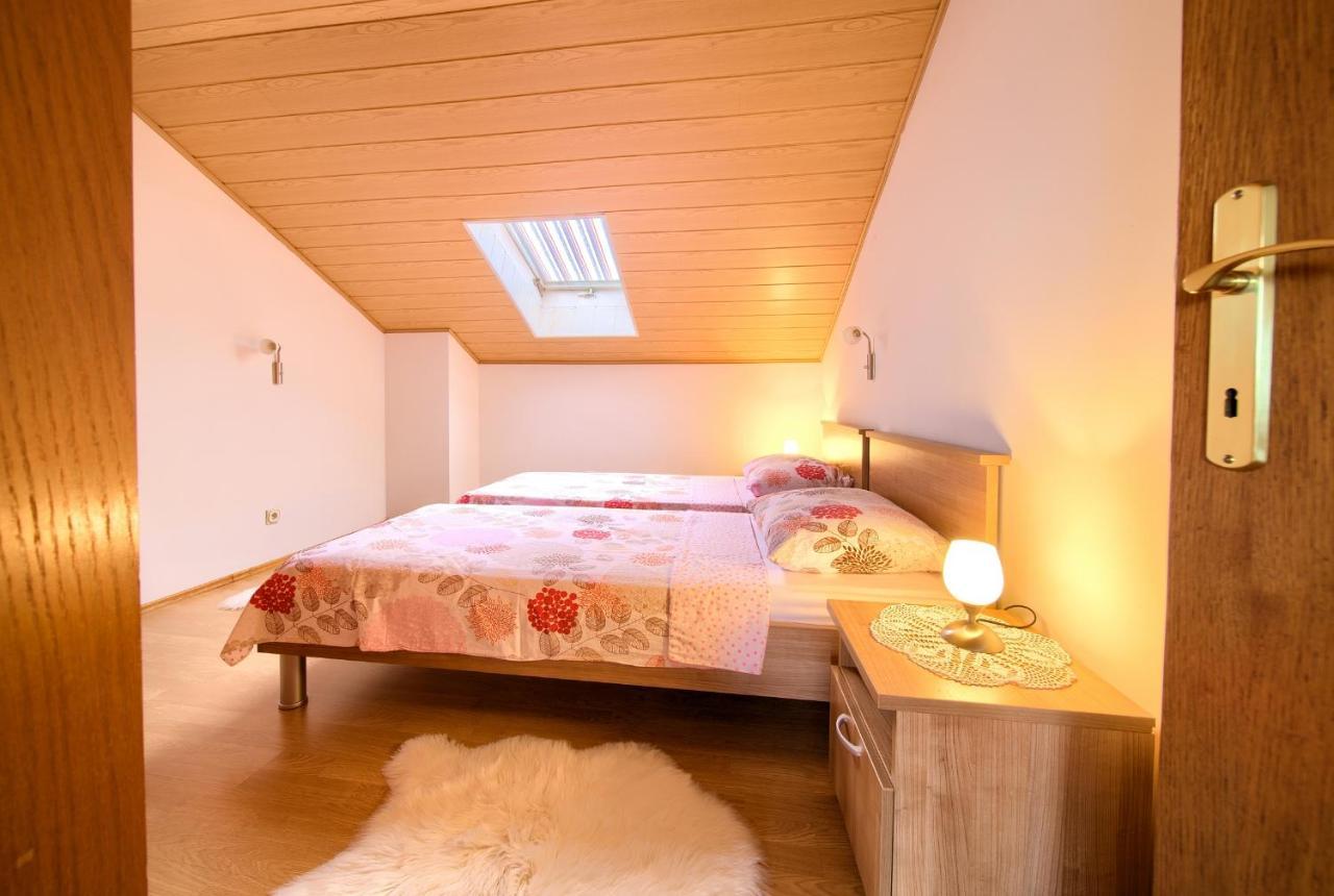 Apartment Mladen 克尔克 外观 照片