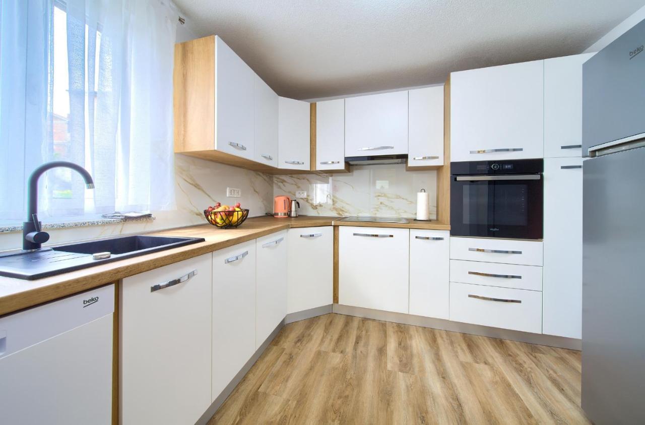 Apartment Mladen 克尔克 外观 照片
