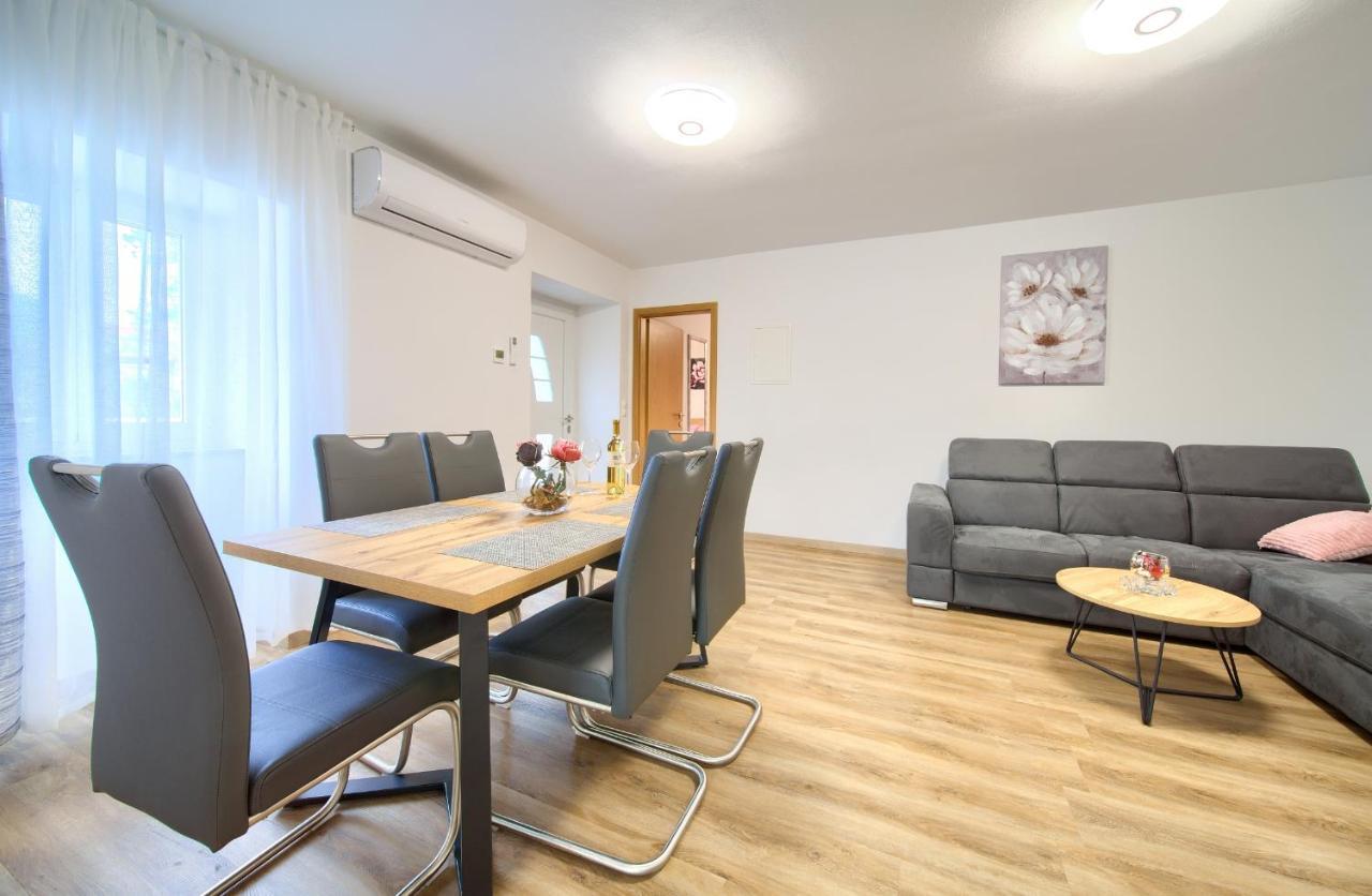 Apartment Mladen 克尔克 外观 照片